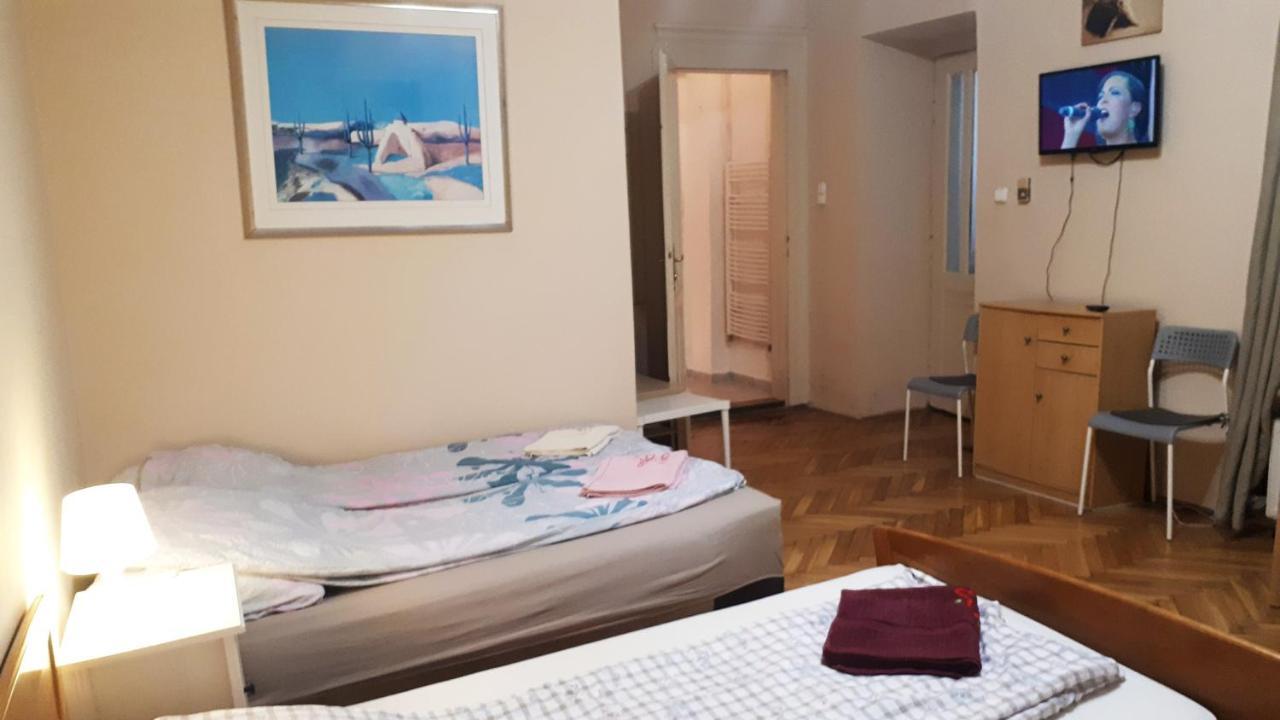 Garibaldi Apartman Budapešť Exteriér fotografie